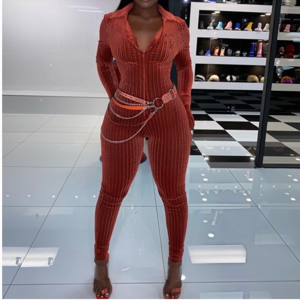 Gsuwoo orange velvet jumpsuit size large no belt
